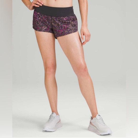 Lululemon Speed Up Low-Rise Short 2.5” Topography Multi Graphite Grey Size 4 - Picture 3 of 9